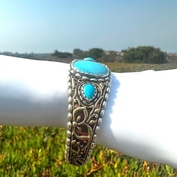 Carolyn Pollack Relios Sterling Silver Turquoise Cuff Bracelet - Picture 2 of 12